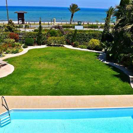 Latchi Beach Front Villa - Private Heated Pool - Amazing Uninterrupted Sea Views Polis エクステリア 写真
