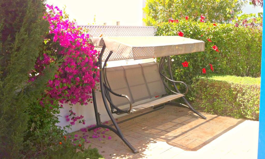 Latchi Beach Front Villa - Private Heated Pool - Amazing Uninterrupted Sea Views Polis エクステリア 写真